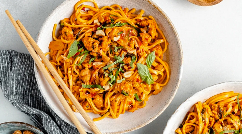 LEVEL 4 CHICKEN, PEANUT AND CHILLI NOODLES
